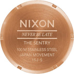 Nixon A105 Sentry 1.654 in Reloj de movimiento de cuarzo de acero inoxidable para hombre