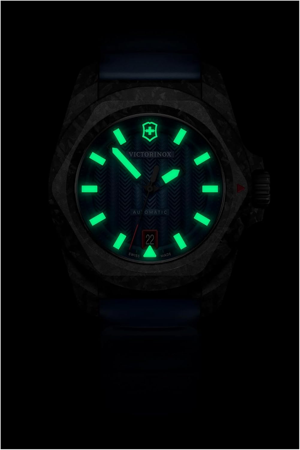 Victorinox I.N.O.X. Juego de reloj automático con correa de goma azul con esfera azul 1.614 in - 242022.1