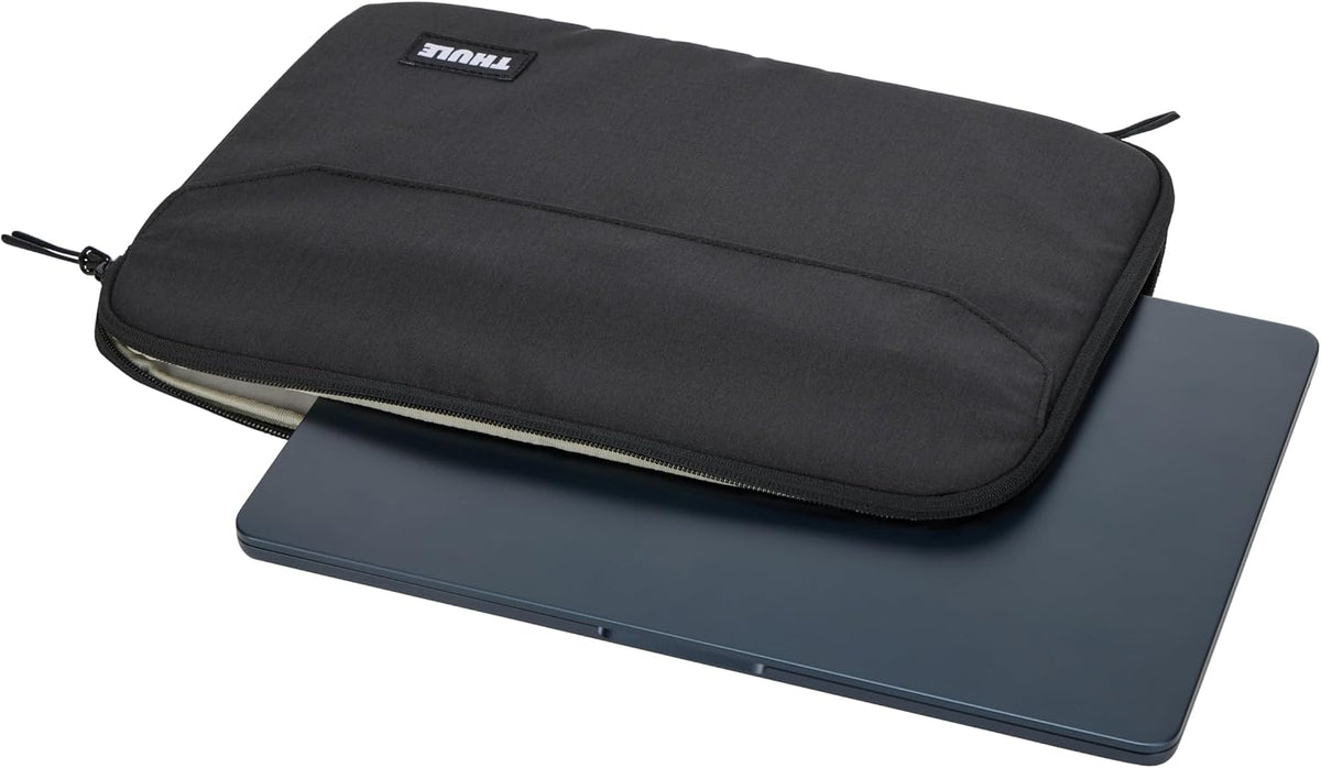 Thule Chasm 55L Gear Hauler, base impermeable, bolsillos internos y...