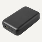 Amazon Basics Cargador portátil de alta capacidad con salida de 3 p...