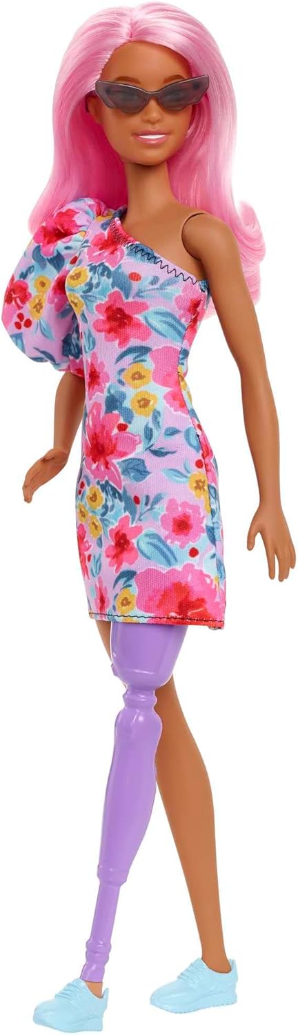 Barbie Fashionistas Doll #189 con pelo rosa y pierna protésica con...