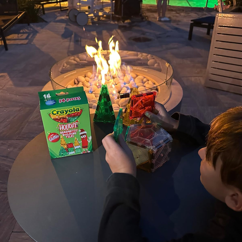 CreateOn Crayola - Azulejos magnéticos con purpurina navideña, juego de construcción para niños, juguetes de construcción magnéticos para niños, juguetes de viaje STEM para niños y niñas a partir de 3