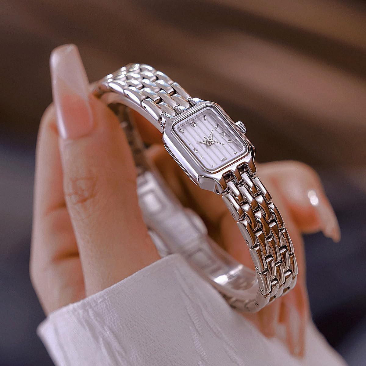 BESTKANG Reloj de pulsera con esfera cuadrada para mujer, estilo retro, con movimiento de cuarzo, reloj de pulsera pequeño para mujer