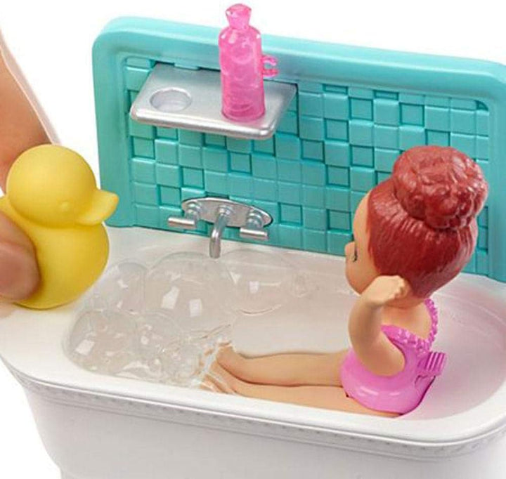Barbie Skipper Babysitters Inc. Set de Juguetes de Baño, Morena