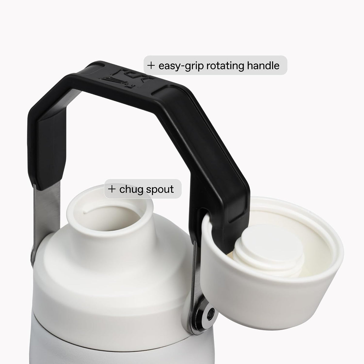 Stanley IceFlow - Botella de agua de flujo rápido de 24 onzas, tapa de boquilla en ángulo, ligera y a prueba de fugas para viajes y deportes, acero inoxidable aislado, sin BPA, color negro