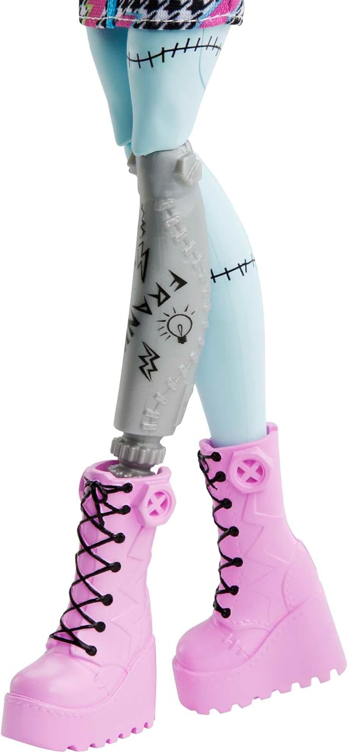 Monster High La muñeca Frankie cuenta con más de 10 articulaciones...