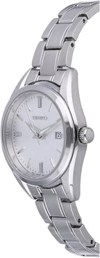 SEIKO SUR633 Reloj para mujer – Essentials – con caja de acero inoxidable y pulsera, esfera plateada de rayos solares, calendario de fecha y resistente al agua hasta 394.4 pies