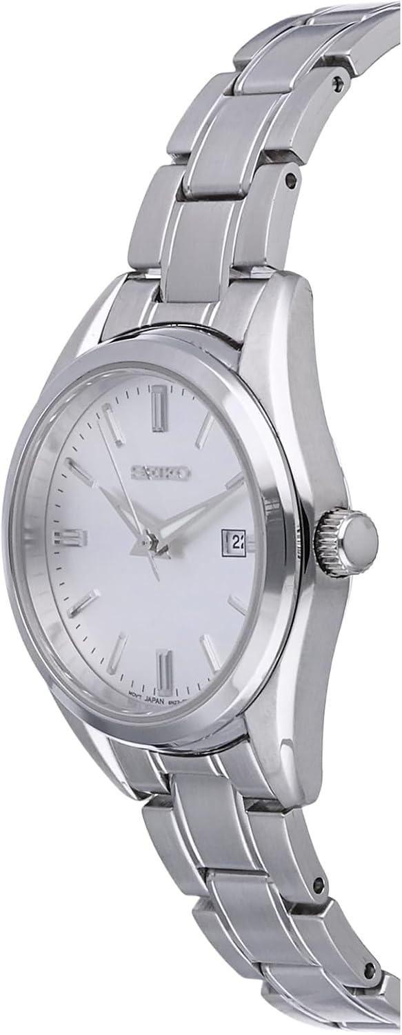 SEIKO SUR633 Reloj para mujer – Essentials – con caja de acero inoxidable y pulsera, esfera plateada de rayos solares, calendario de fecha y resistente al agua hasta 394.4 pies