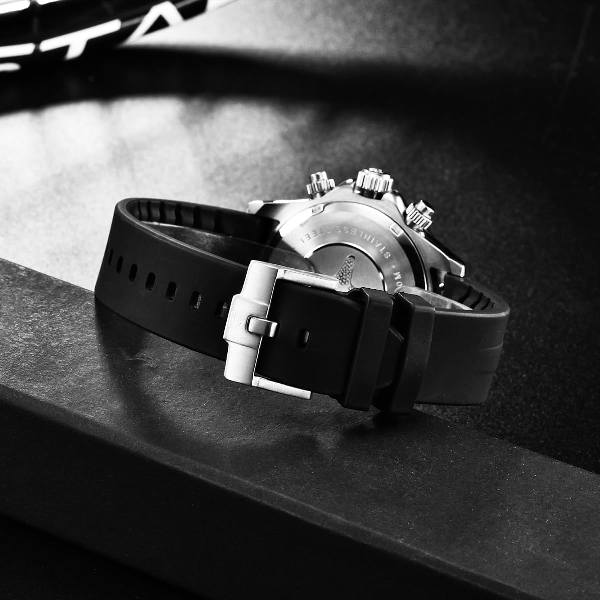Reloj para hombre Pagani Design de cuarzo, estilo simple, cronógrafo de alta precisión, resistente al agua, bisel cerámico, cadena de acero inoxidable