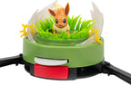 Jazwares Pokemon Battle Disc Showdown Game - Dos lanzadores de discos de batalla con discos de batallas y figuras de Eevee y Ralts y Arena