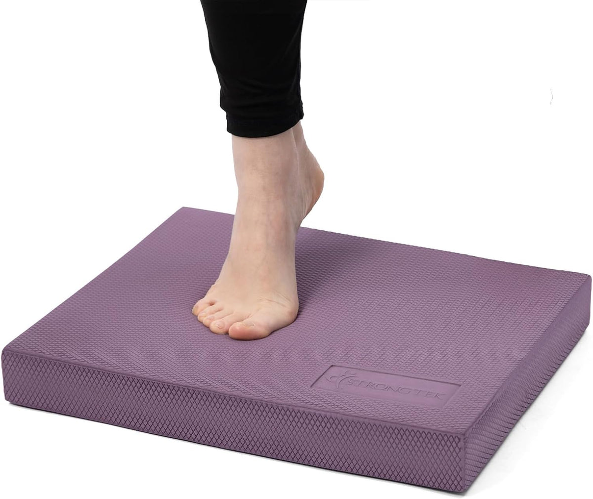 StrongTek Almohadilla de equilibrio profesional de espuma para ejercicios, 15.8 x 13 x 2 pulgadas, rodillera de espuma TPE de alta densidad, antideslizante y resistente al agua, para entrenamiento de