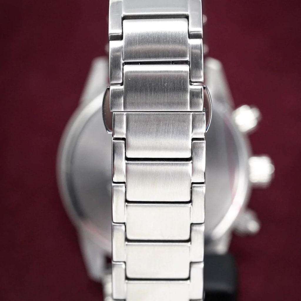 Emporio Armani Reloj de acero inoxidable para hombre con cronógrafo o movimiento de tres manecillas