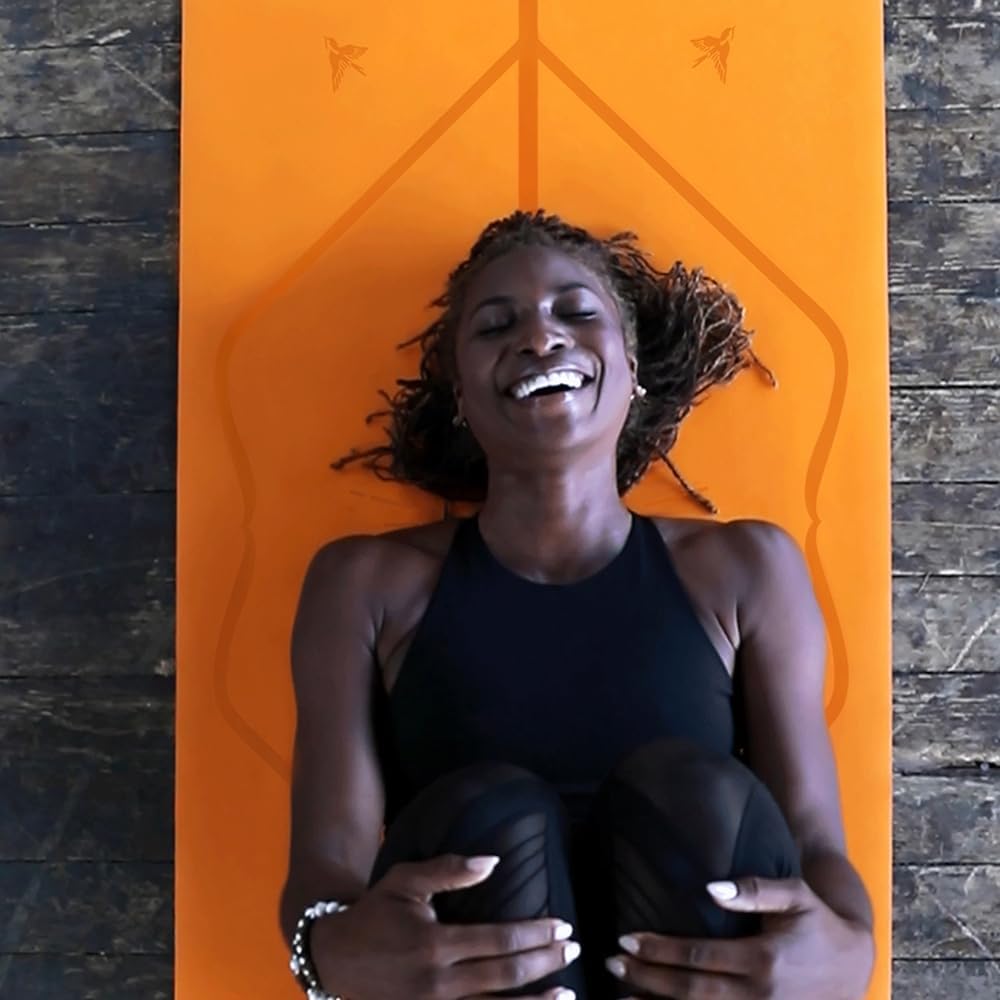 Liforme Tapete Especial para Yoga – Incluye Bolsa de Yoga Gratis - Sistema de Alineación Patentado, Agarre al Estilo Guerrero, Antideslizante, Ecológico, Resistente al Sudor, Largo, Ancho, Tapete de