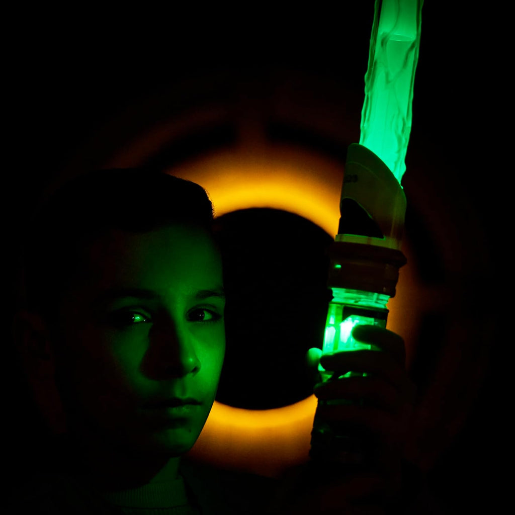 STAR WARS Power Crystal - Sable de luz de cristal, 7 colores y 10 cristales, más de 50 combinaciones que cambian de color, luces y sonidos, juguetes para niños y niñas a partir de 4 años