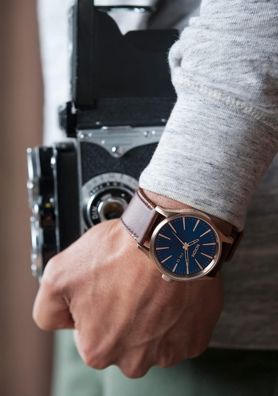 Nixon A105 Sentry 1.654 in Reloj de movimiento de cuarzo de acero inoxidable para hombre