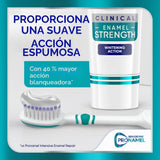 Pasta dental Sensodyne Pronamel para fortalecimiento clínico del es...