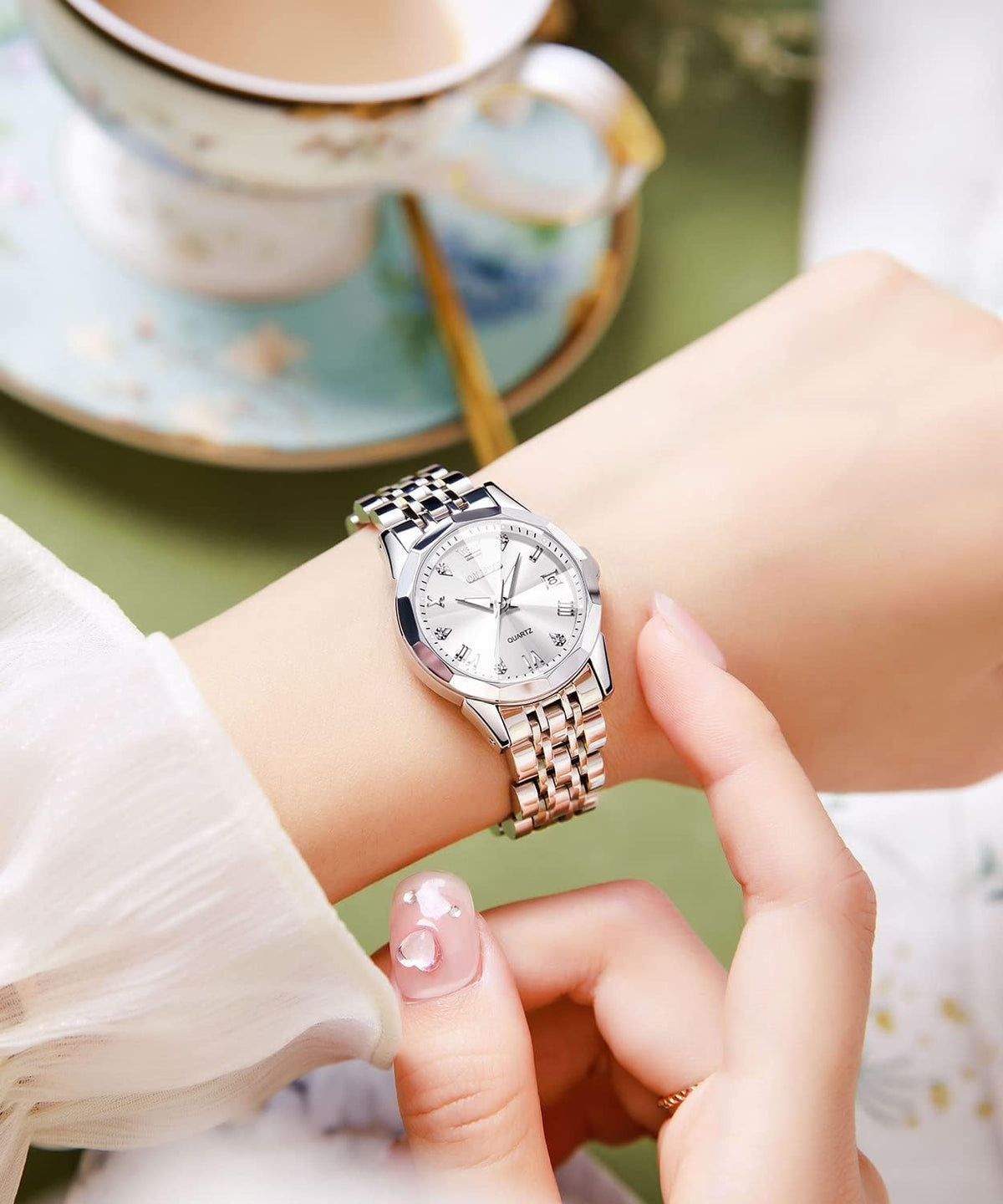 OLEVS Reloj Analógico de Cuarzo para Mujer, Acero Inoxidable Plateado de Dos Tonos, Moda, Resistente al Agua, Luminoso, con Fecha y Día, Relojes de Pulsera para Damas