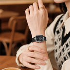 OLEVS Reloj para Mujer Casual Fashion Cuadrante Cuadrado Correa de Silicona Negra Elegante Delicado Cuarzo a Prueba de Agua Lectura Fácil