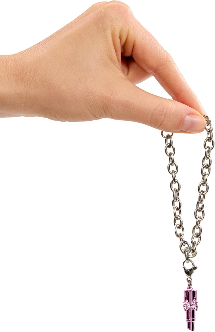 Bratz Charmz Jade Muñeca de moda con pulsera de encantos coleccionable