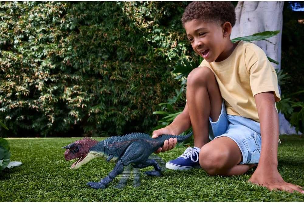 Mattel Jurassic World Charge N Chomp Carnotaurus Dinosaur Figure
