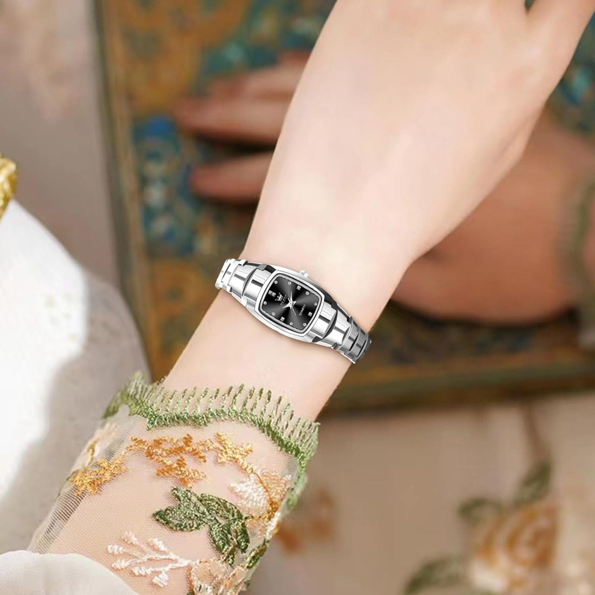 OLEVS Reloj para mujer Elegante de cara cuadrada pequeña con eslabones de acero tungsteno correa de pulsera, reloj de muñeca para damas, impermeable, luminoso, analógico de cuarzo de precisión, elegante reloj de vestir, joyería de lujo delicada