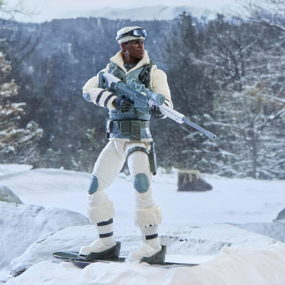 G.I. Joe Classified Series #207, Clifton Iceberg Nash, juego de figuras de acción coleccionables de 6 pulgadas con 6 accesorios