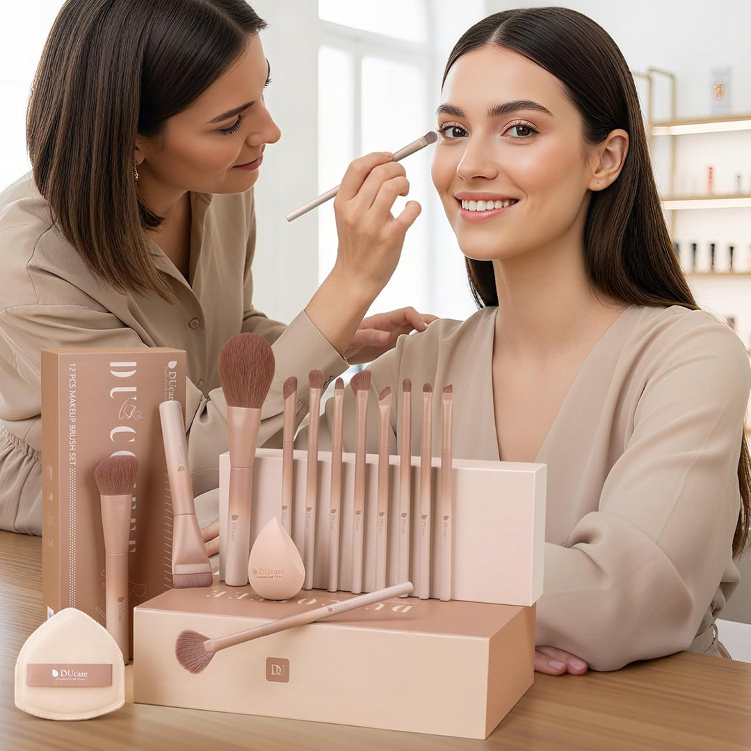 DUcare Juego de 14 brochas de maquillaje para regalo, 12 brochas de...