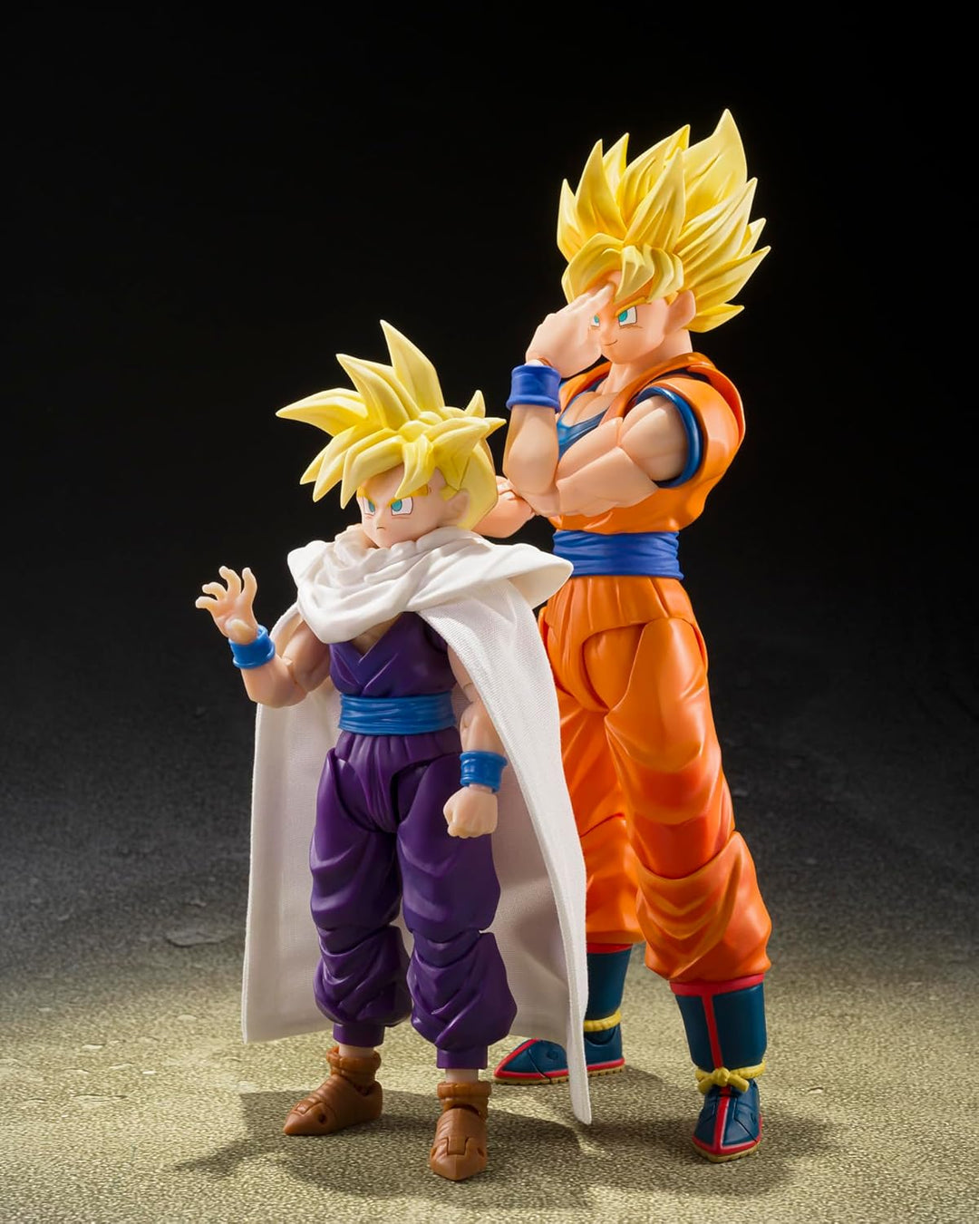TAMASHII NATIONS - Dragon Ball Z - Super Saiyan Son Goku (Los Juego...