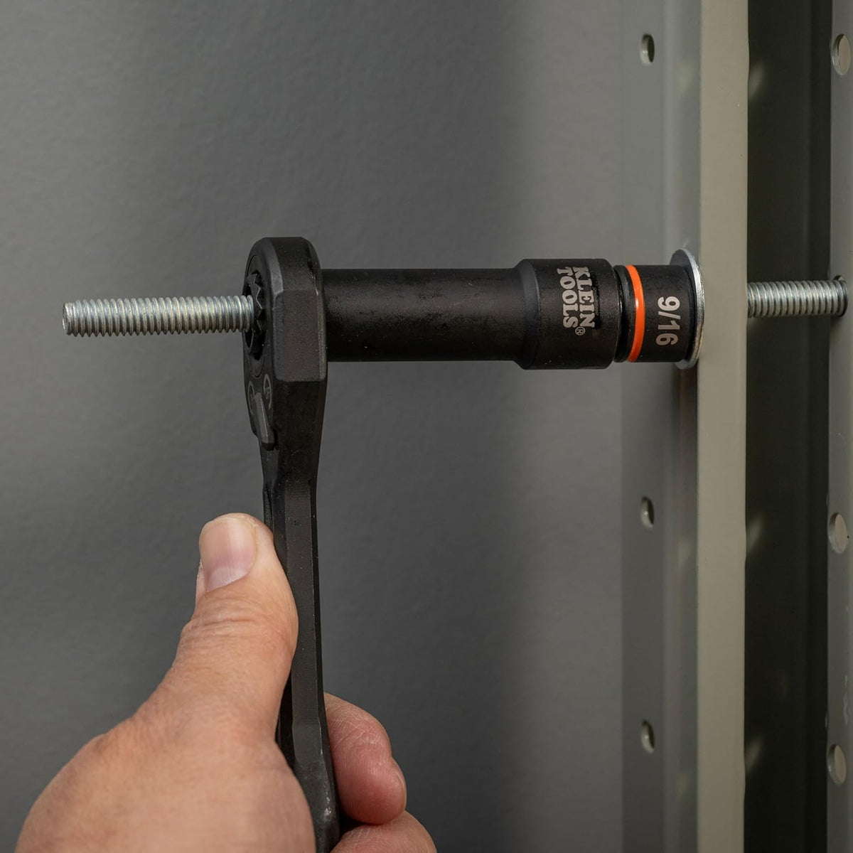 Klein Tools 65500KNECT KNECT Juego de llaves de impacto, juego de llaves de paso SAE y métrico, ratilla de 90 dientes, estuche MODbox, SAE, métrico, mango de destornillador, brocas, 39 piezas
