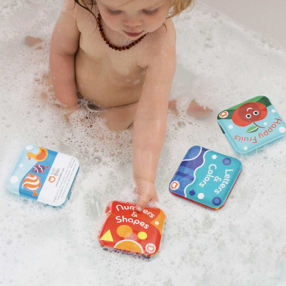 Libros flotantes de baño para bebés, juguetes de baño para niños y niños, juguetes educativos para el baño (juego de 4: frutas, océano, ABC, libros de números)