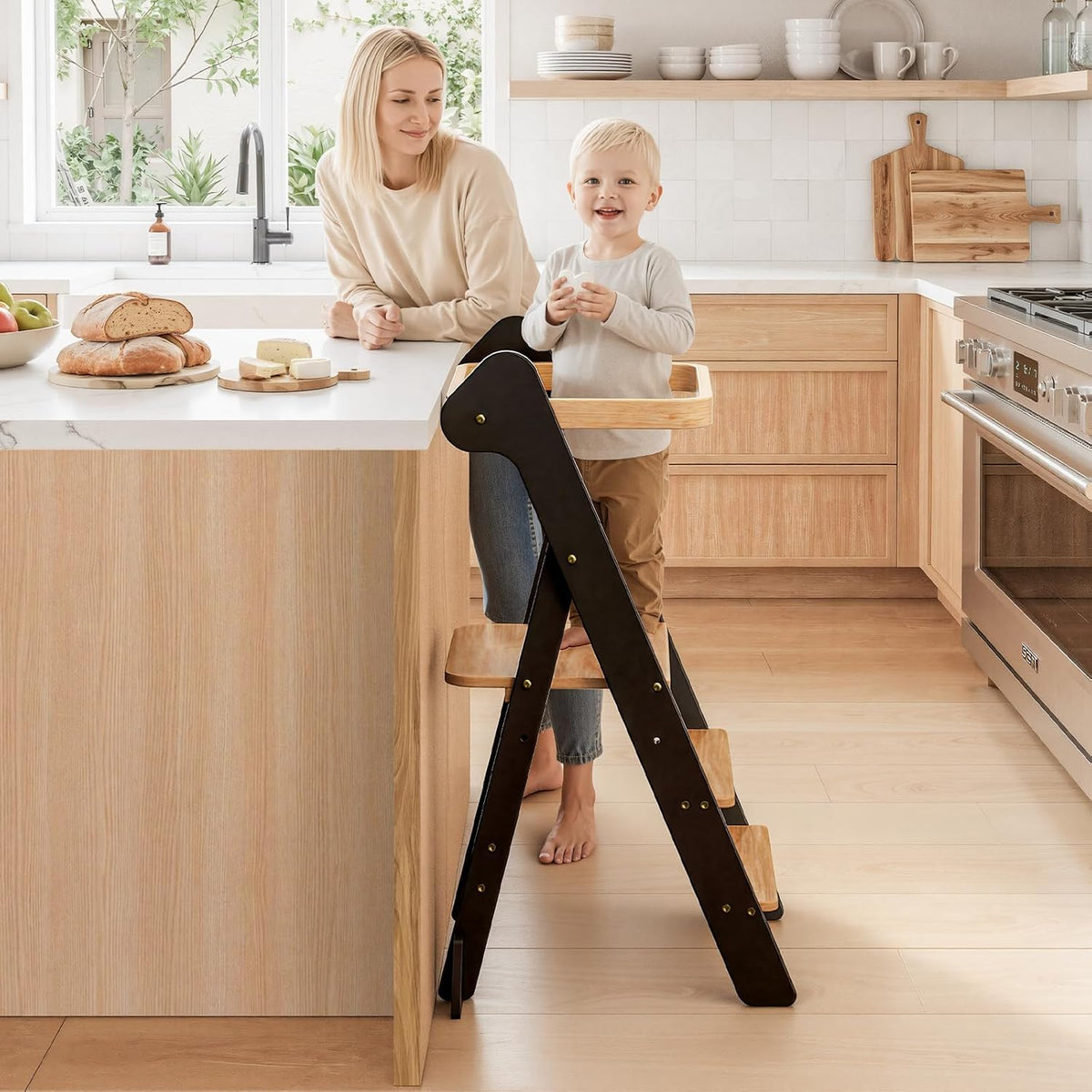 COSYLAND Foldi - Taburete de cocina plegable para niños pequeños, altura ajustable, torre de pie para niños de 18 meses a 6 años, color negro y natural