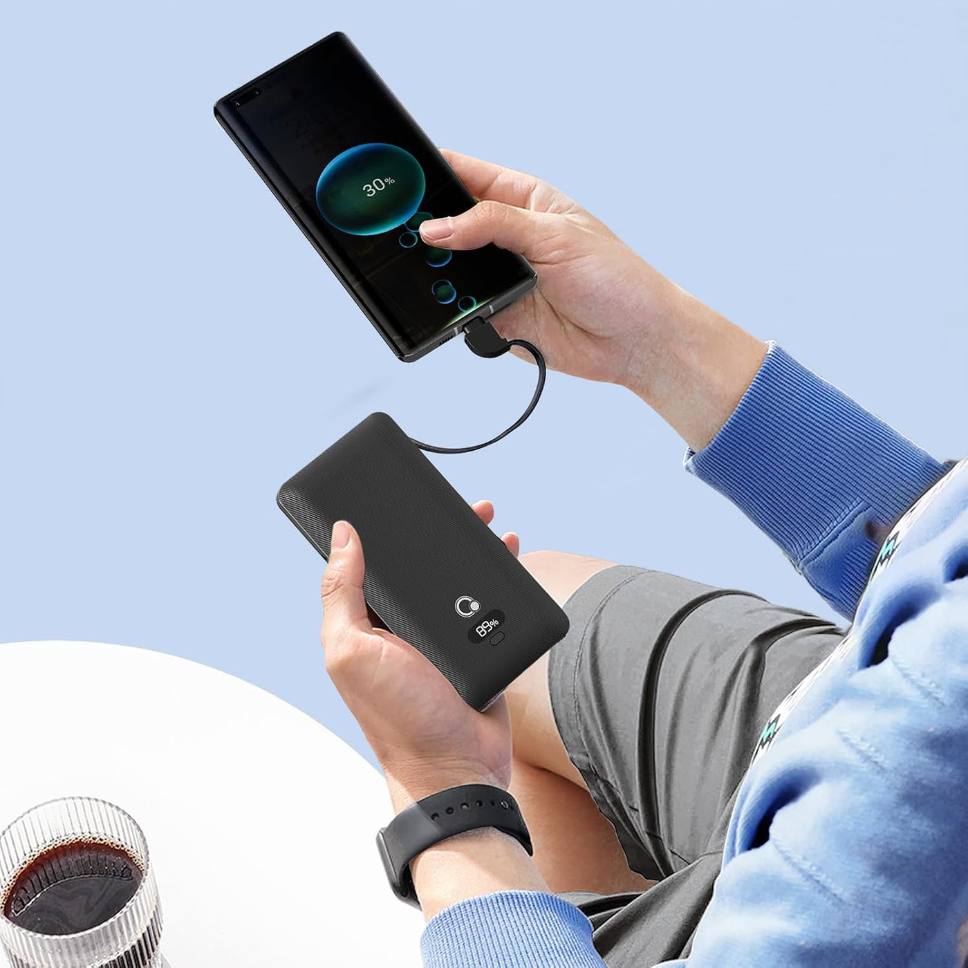 Cargador portátil de 10000 mAh con cables integrados y enchufe de p...