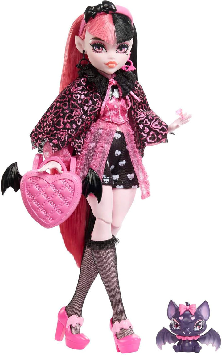 Muñeca Monster High, Draculaura con cabello rosa y negro en look ca...