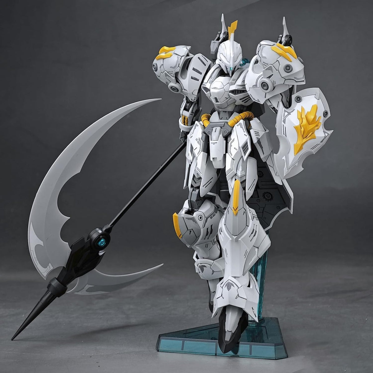 LEBOO Kit de figuras de acción de plástico 1/144, SC-007 Iron Sickie, fácil de montar, articulado, prepintado, modelo coleccionable de 6.3 pulgadas