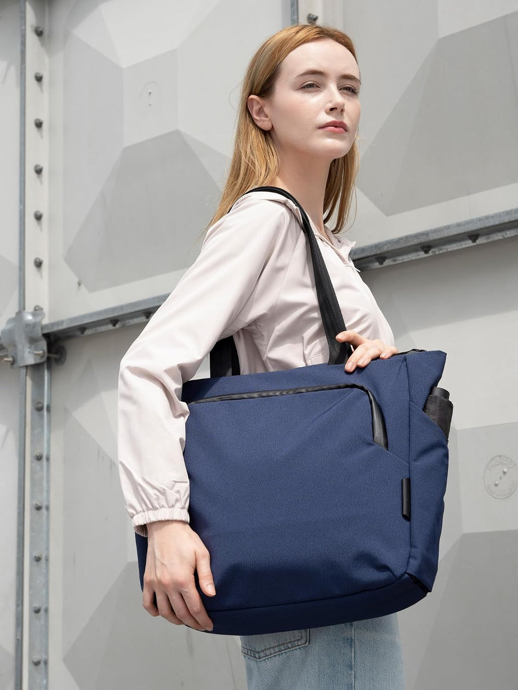 ALPAKA Bravo Tote Bag 14 L, resistente a la intemperie, maletín para laptop de 16 pulgadas para hombres y mujeres, bolsa de viaje con correa ajustable para el hombro