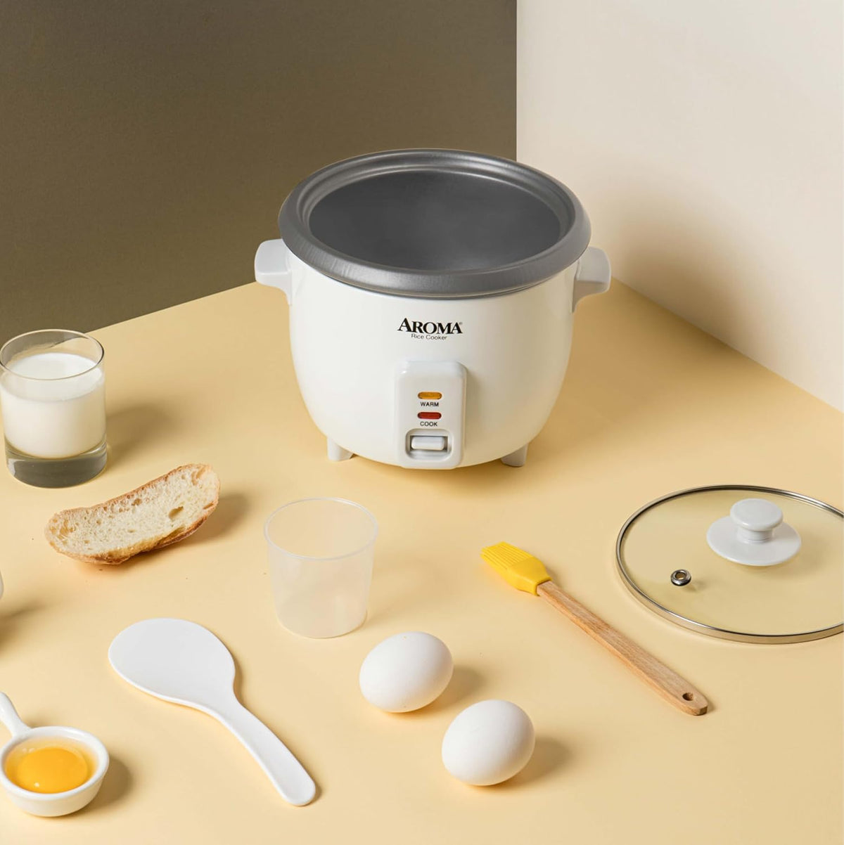 AROMA® Arrocera, 3 tazas (sin cocinar), 6 tazas (cocidas), olla arrocera pequeña, olla de avena, máquina para sopa, mantenimiento automático del calor, 1.5 cuartos de galón, blanco, ARC-363NG
