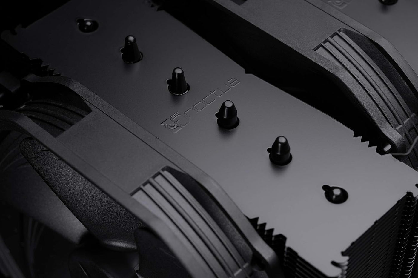 Noctua NH-D15 chromax.Black, Enfriador de CPU de dos torres (140mm,...