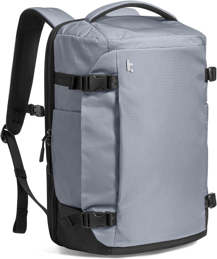 tomtoc Mochila de viaje, mochila de equipaje de mano aprobada por l...