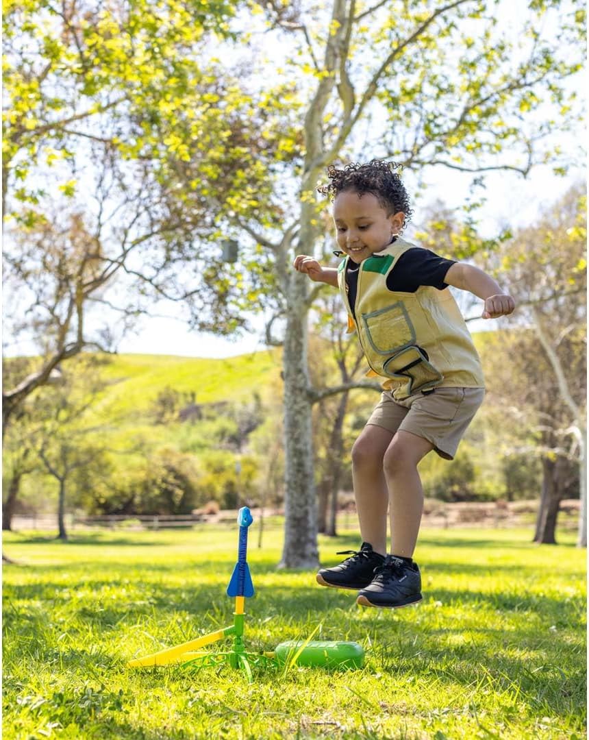Stomp Rocket Dino-Soar - Lanzador de cohetes para niños, 3 cohetes...