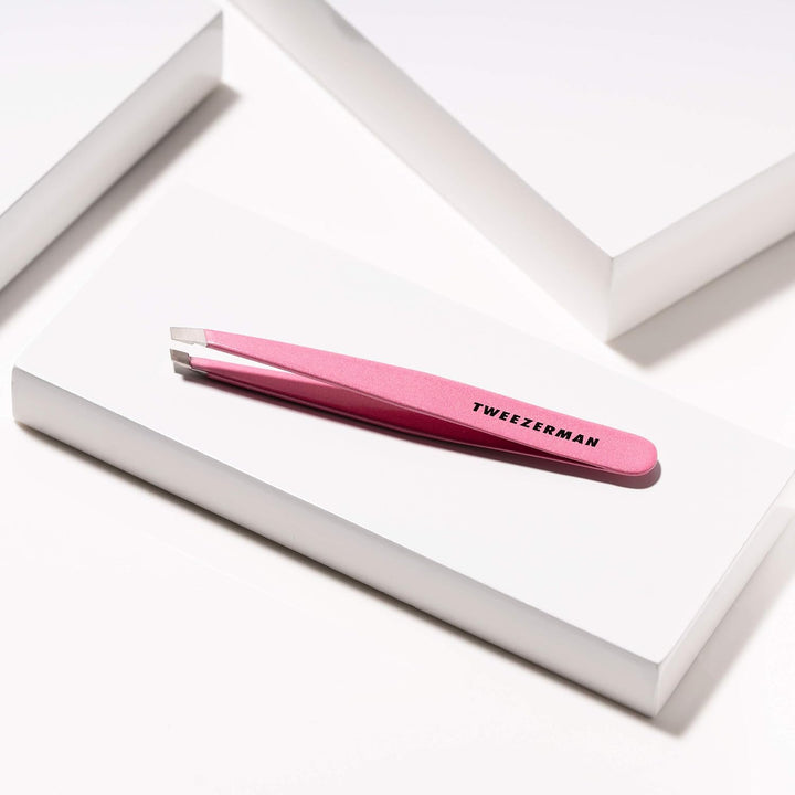Tweezerman Exclusivas pinzas inclinadas Dusty Rose - Pinzas para de...