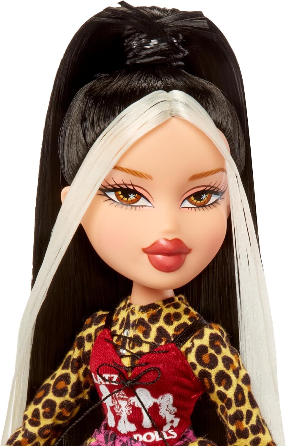 Muñeca de moda Bratz Stylin' Jade con camiseta personalizable para ti y accesorios