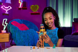 Muñeca Monster High Cleo De Nile con blusa dorada y falda de capas,...