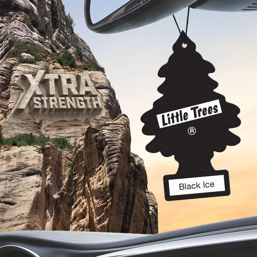 LITTLE TREES Ambientador de coche | Xtra Strength proporciona aroma de larga duración para el automóvil o el hogar | Impulso extra de fragancia | Hielo negro, 24 ambientadores