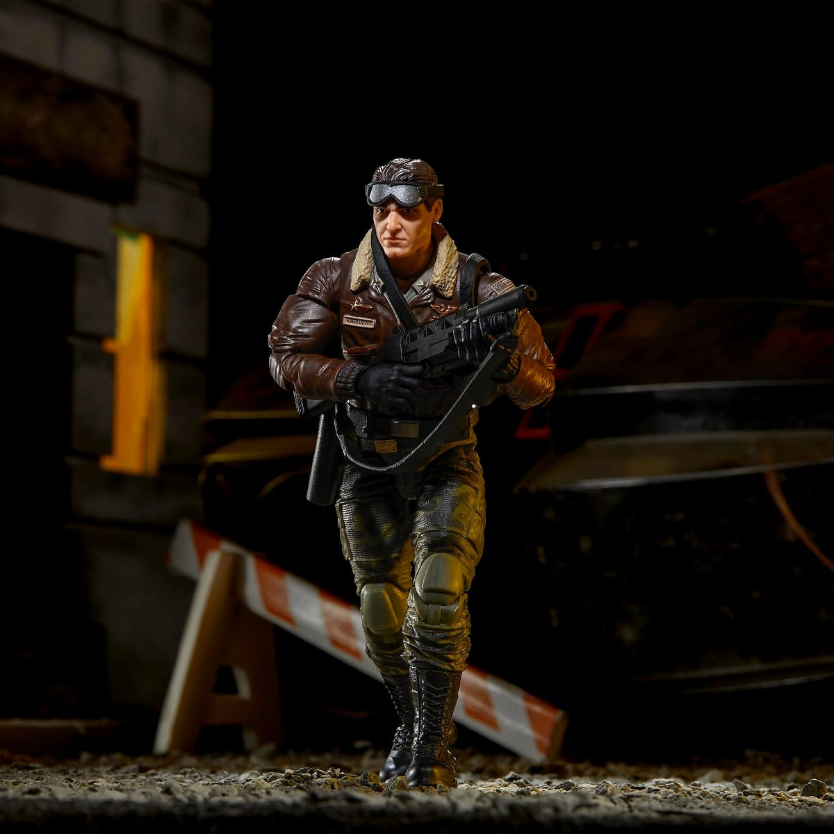 G.I. Joe Serie Clasificada General Clayton Hawk Abernathy, Figura de Acción Coleccionable, 103, Figuras de Acción de 6 Pulgadas para Niños y Niñas, con 7 Piezas de Accesorios