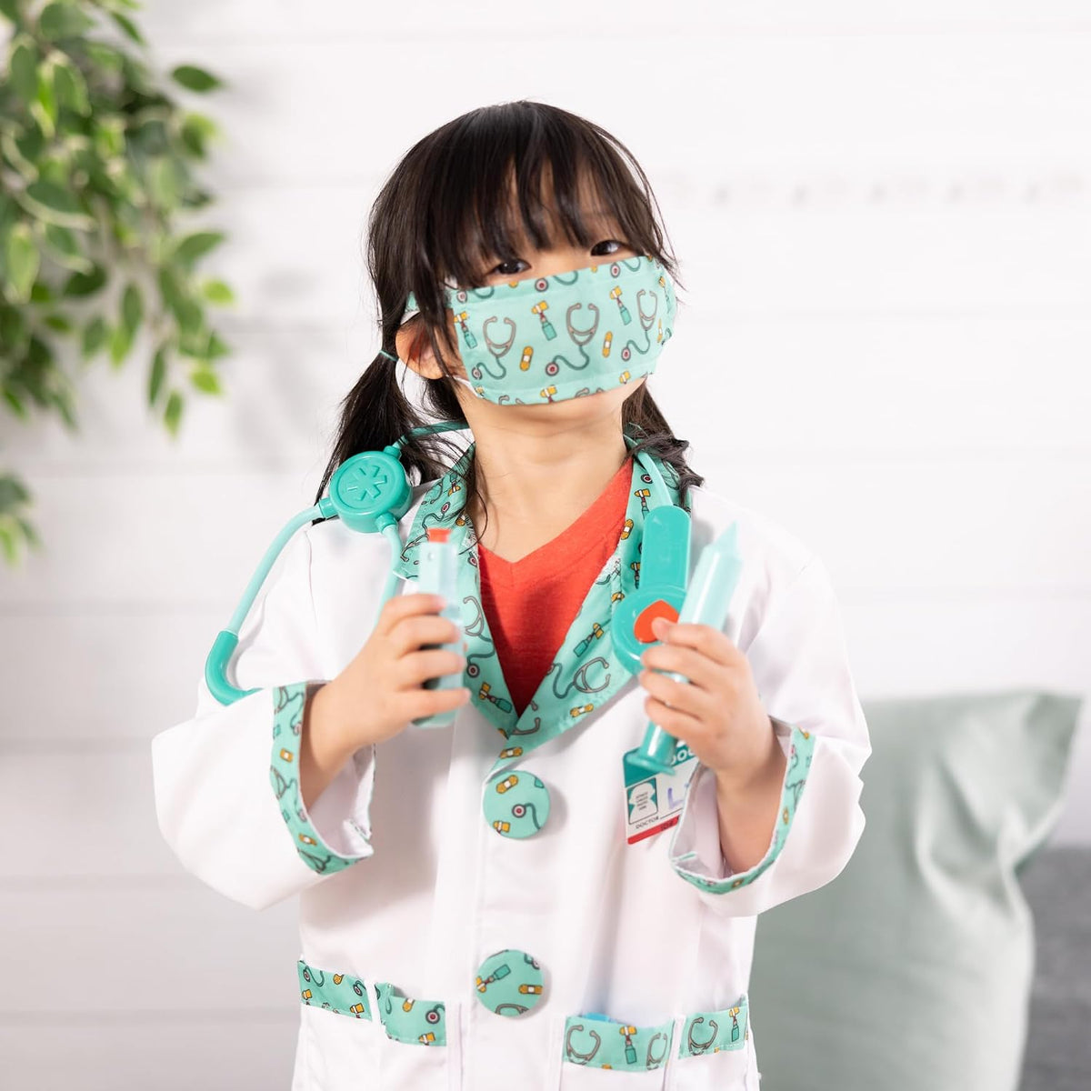 Melissa & Doug - Disfraz para jugar a ser doctor (embalaje libre de frustración)