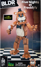 BLDR Five Nights at Freddy's™ Freddy Fazbear - Figura articulada de 11 pulgadas con 571 piezas, 0306