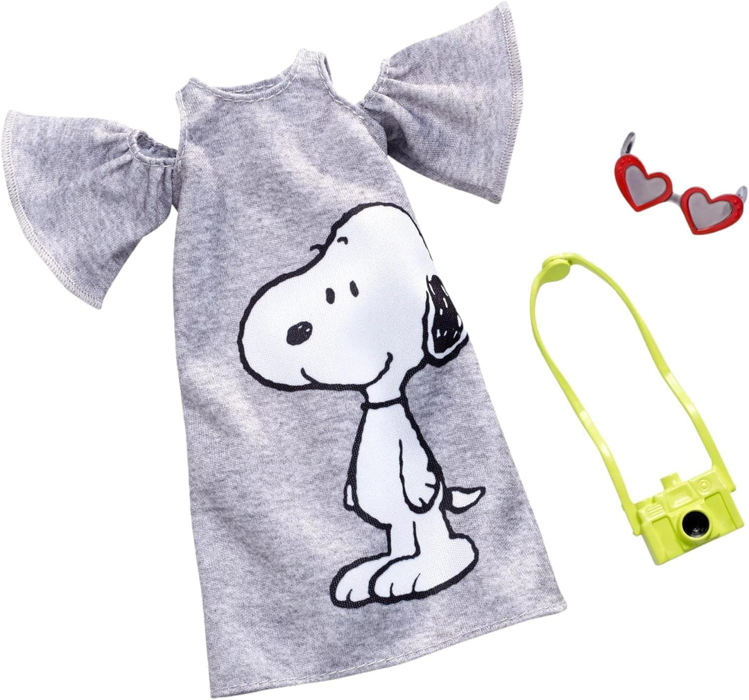Barbie Fashion Peanuts - Conjunto de 4 paquetes de ropa con accesor...