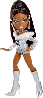 Bratz Charmz Sasha Muñeca de moda con pulsera de encantos