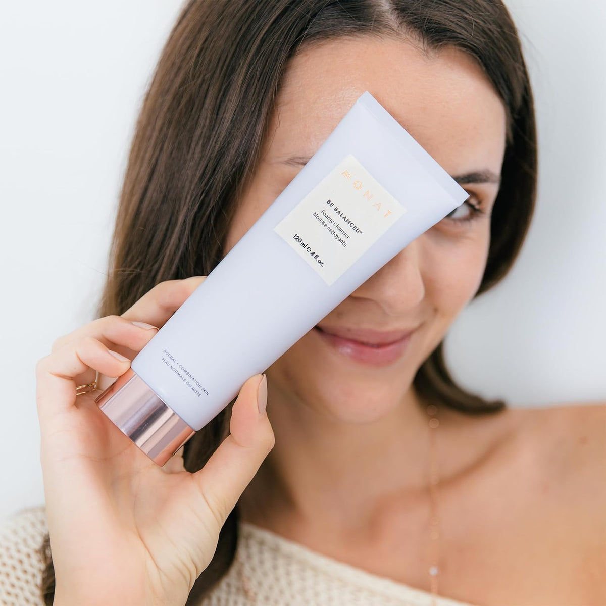 MONAT Be Balanced - Limpiador espumoso purificador y suavizante, li...