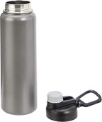 Amazon Basics Botella de agua grande aislada de acero inoxidable, tapa de boquilla a prueba de fugas, sin BPA, aislada al vacío, mantiene las bebidas frías, portátil, 30.1 onzas, gris